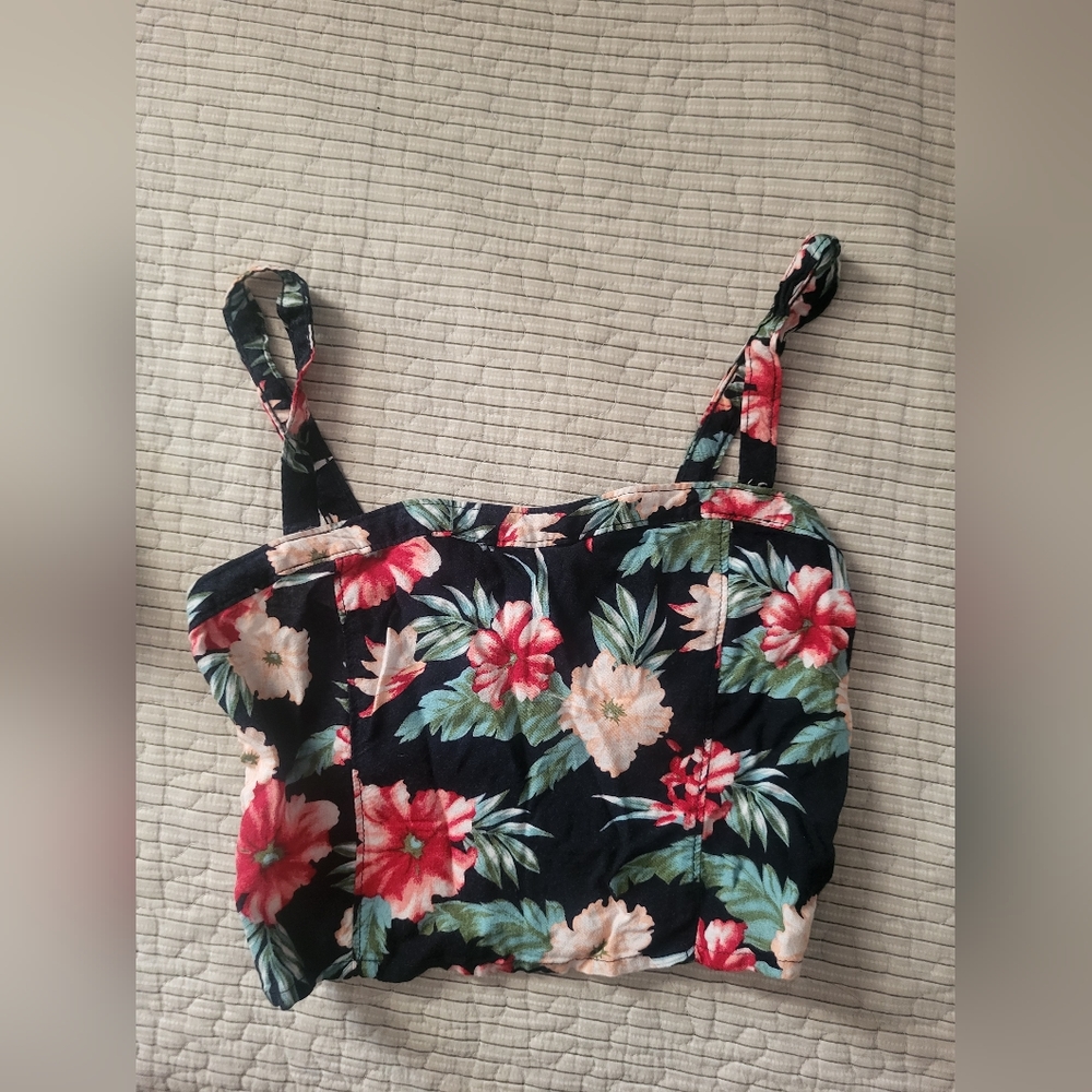 Hollister Floral Crop Top Size S
